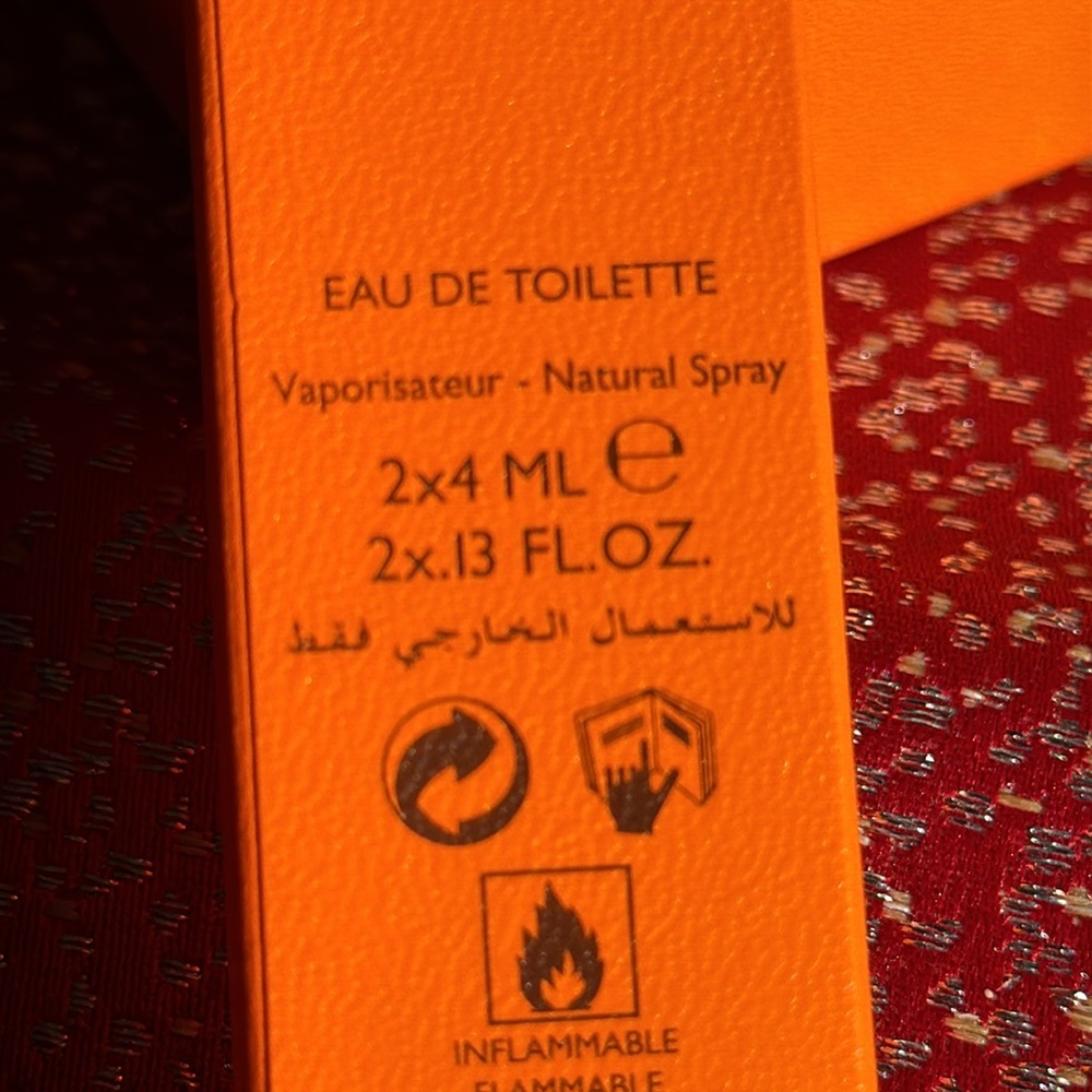 Hermes gift bag, box velvet pouch ribbon & 2 samples of Hermes toilette perfume - Picture 6 of 6